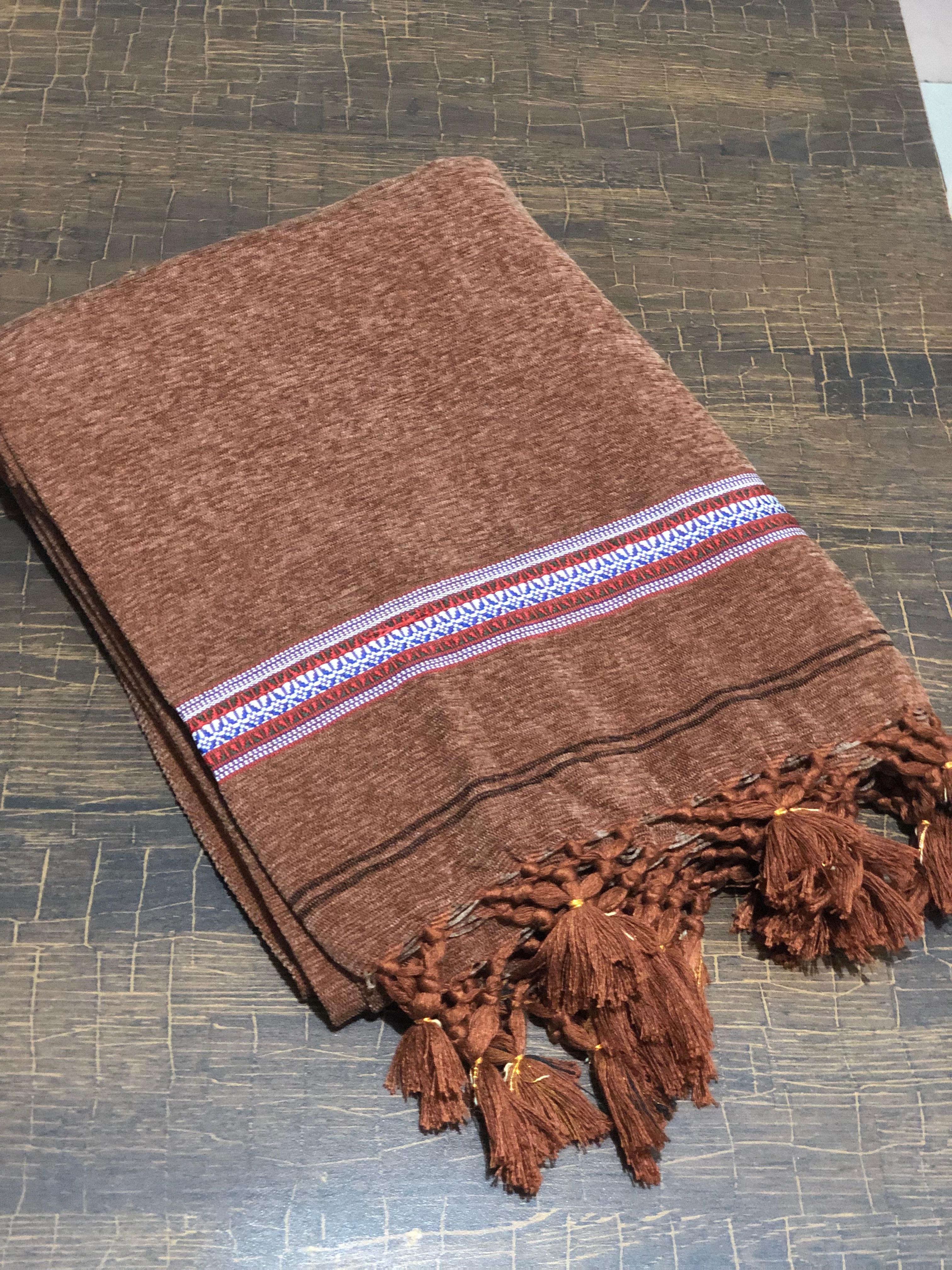 Velvet Gents Shawl – Soft, Warm & Stylish Traditional Wrap